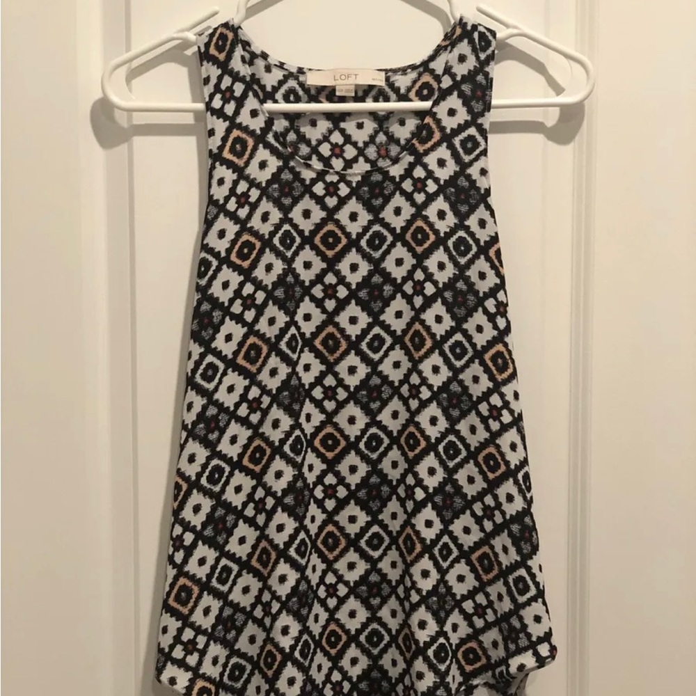 Ann Taylor Loft sleeveless racer back blouse in a size XXSP